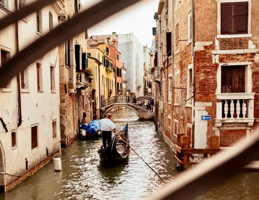 Hide-toru-venicecover